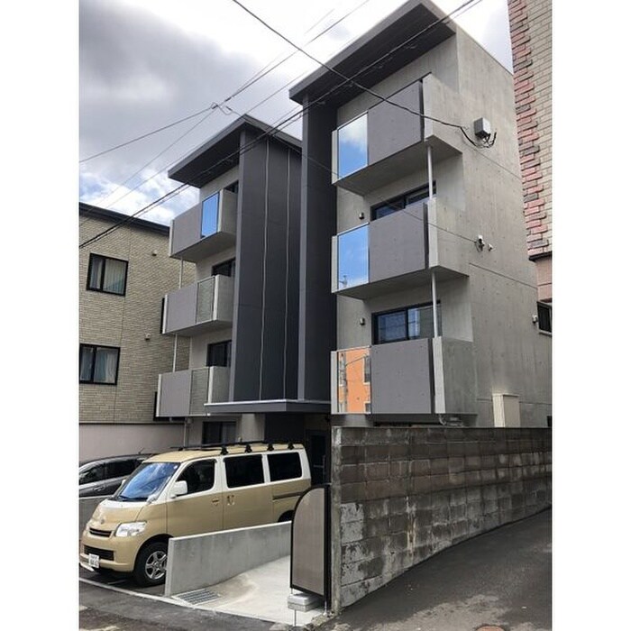 物件外観写真2　(外観写真)