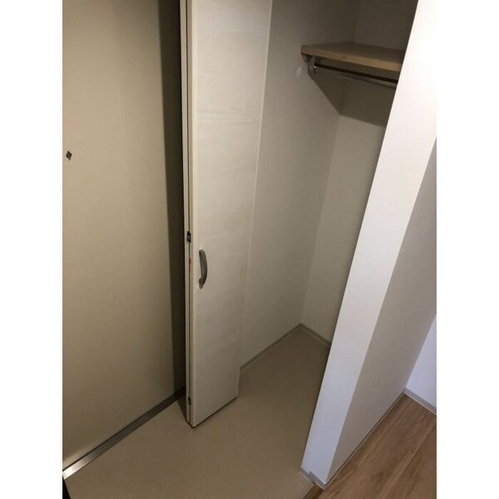 物件内観写真15　(靴箱)
