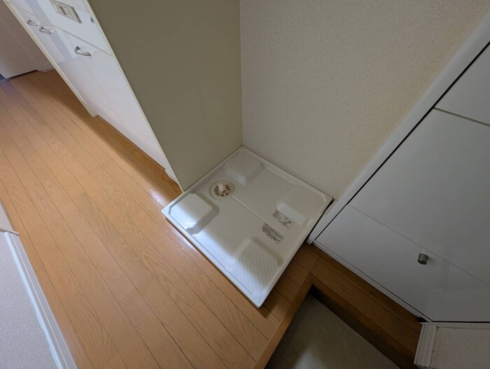 物件内観写真17　(洗濯機置場)