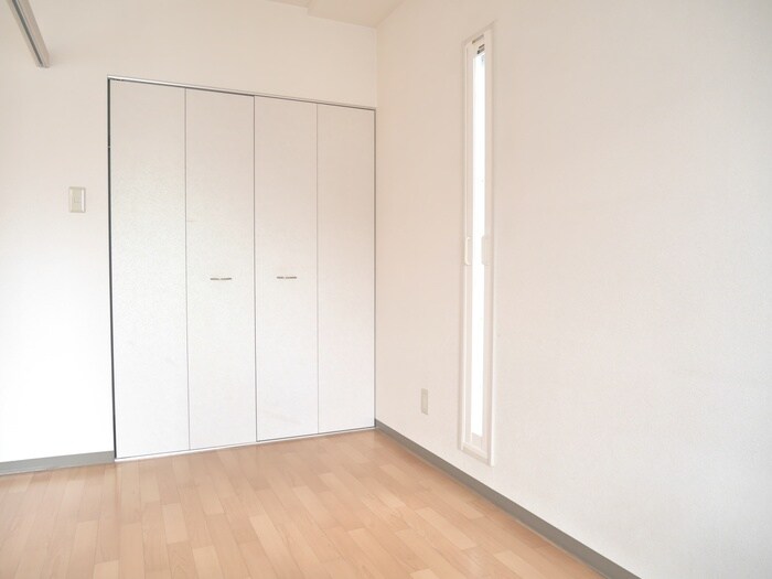 物件内観写真10　(居室)