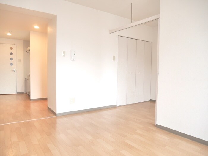 物件内観写真11　(居室)