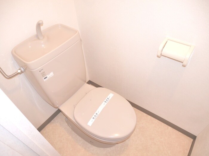 物件内観写真15　(トイレ)