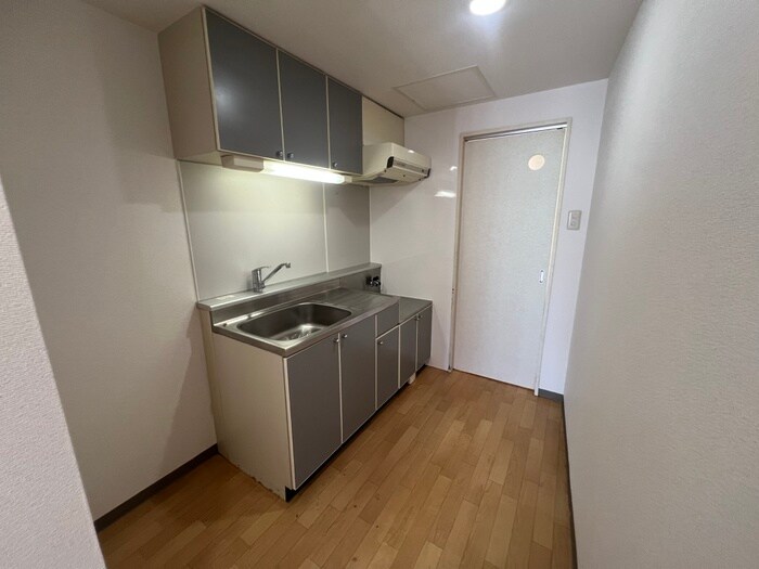 物件内観写真18　(廊下)