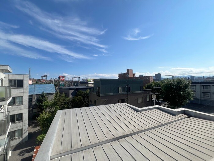 物件内観写真22　(室内からの展望)