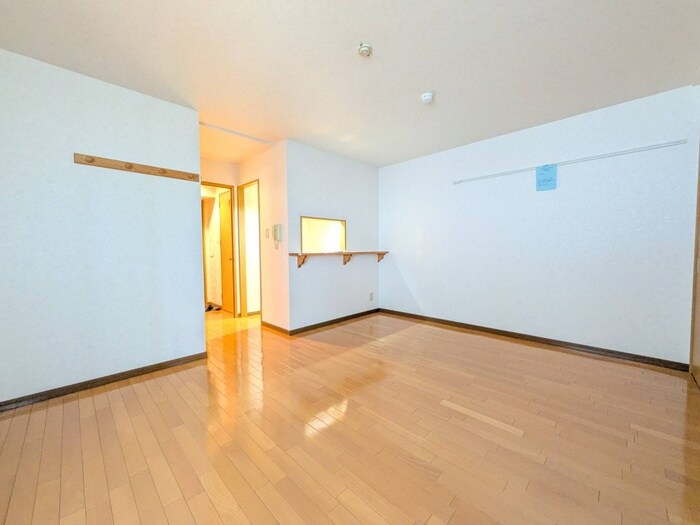 物件内観写真4　(居室)