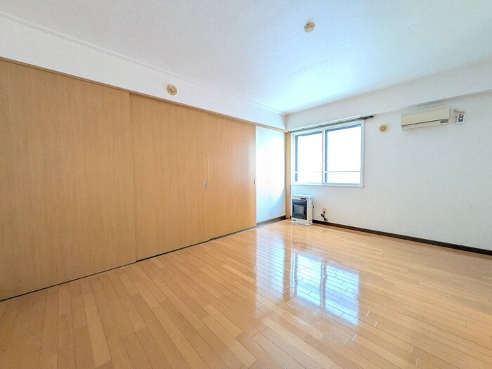 物件内観写真6　(居室)