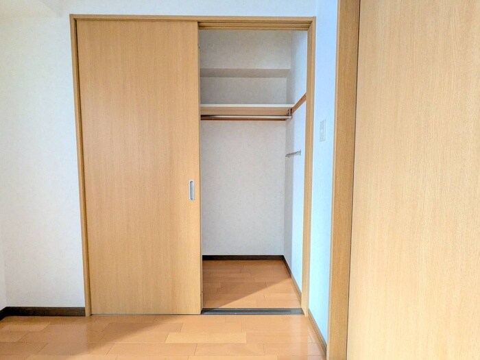 物件内観写真12　(収納)