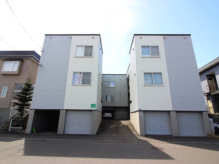 物件外観写真2　(外観写真)