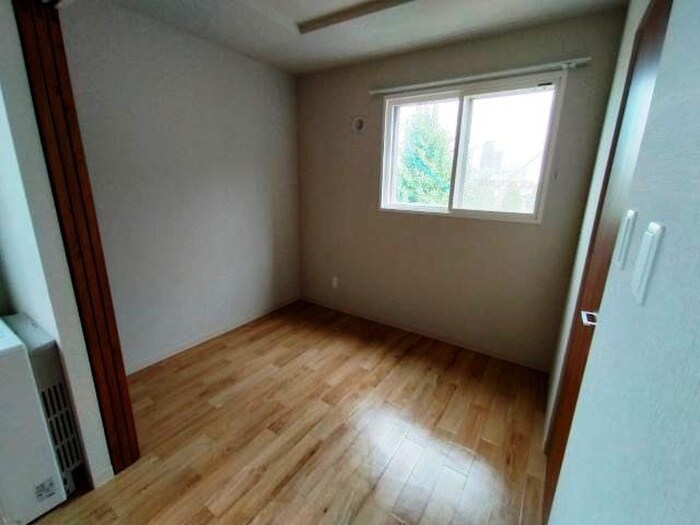 物件内観写真10　(居室)