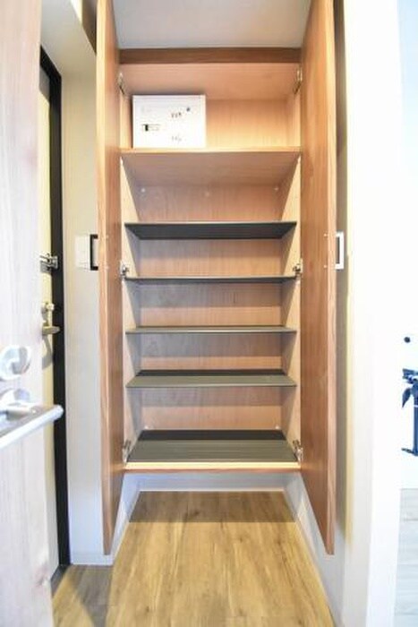 物件内観写真17　(靴箱)