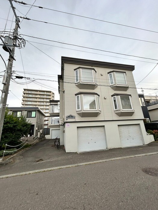 物件外観写真2　(外観写真)