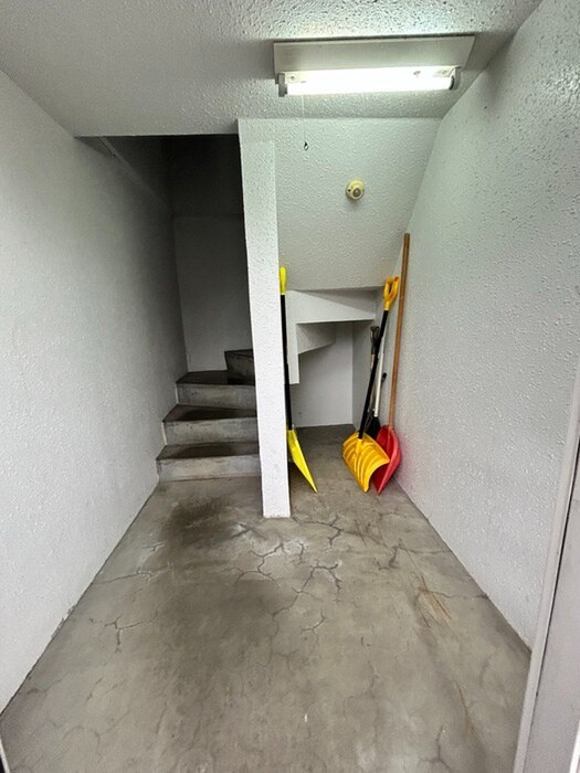 物件外観写真6　(エントランス部分)