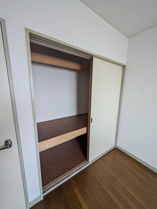 物件内観写真11　(収納)