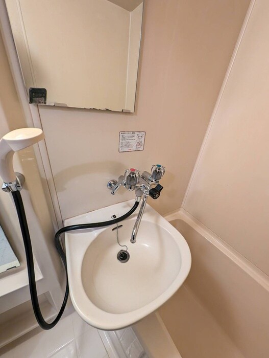 物件内観写真16　(洗面)