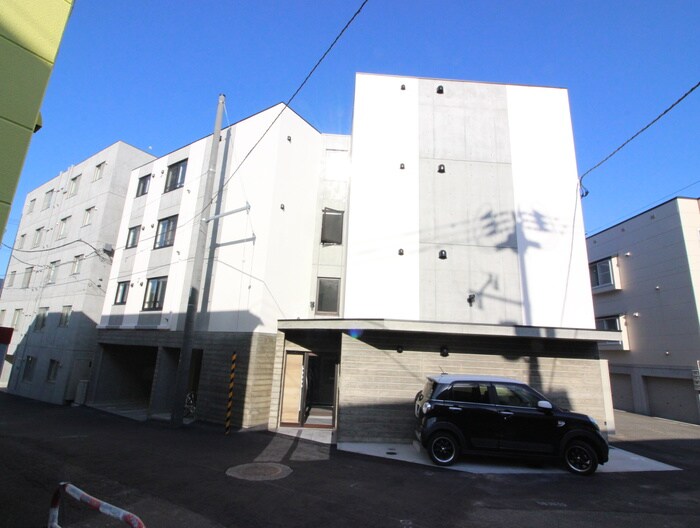 物件外観写真1　(外観写真)