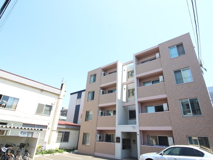 物件外観写真1　(外観写真)