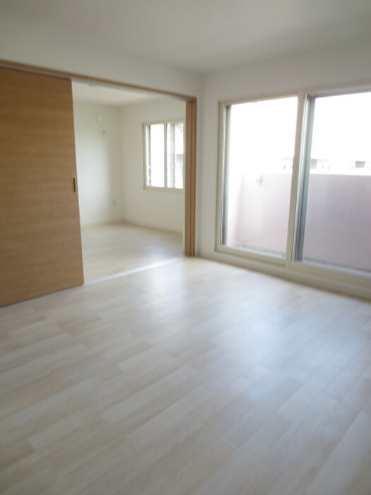 物件内観写真13　(居室)