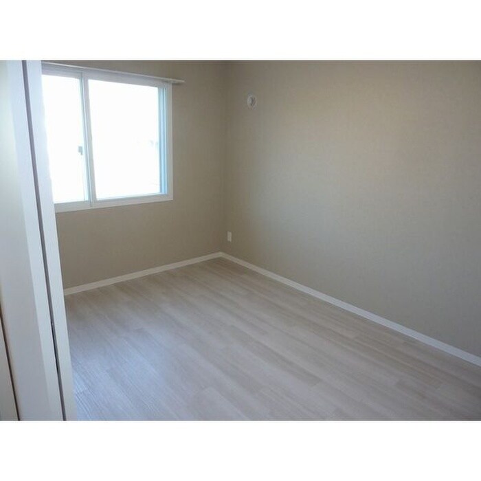 物件内観写真11　(居室)