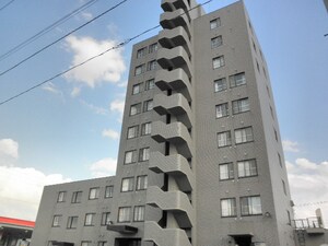プラーサ菊水元町外観写真