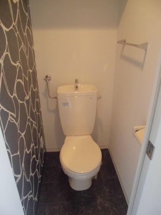 物件内観写真17　(トイレ)