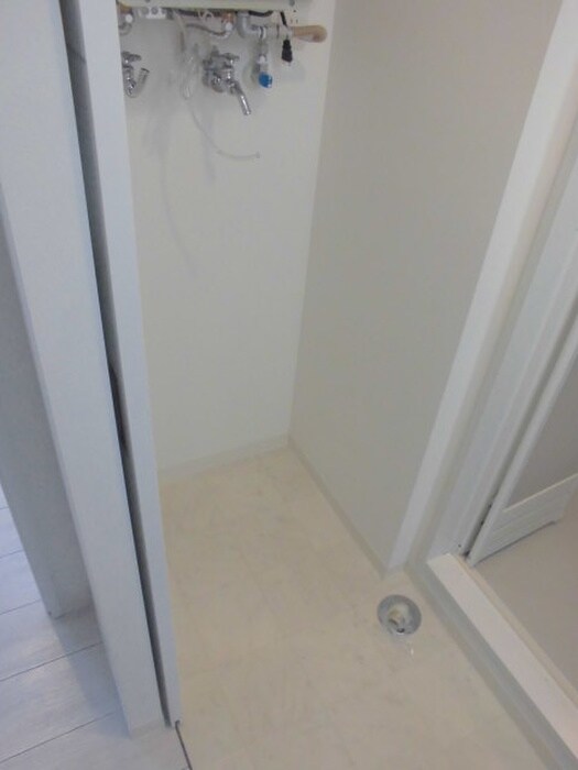 物件内観写真19　(洗濯機置場)