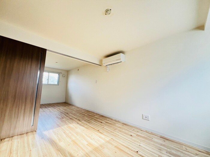 物件内観写真10　(居室)