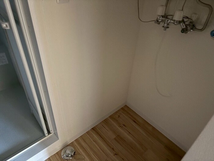物件内観写真21　(洗濯機置場)