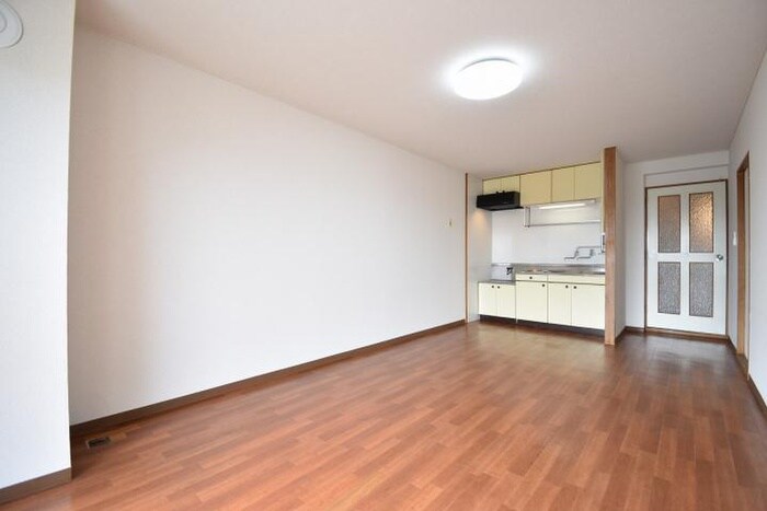 物件内観写真5　(居室)