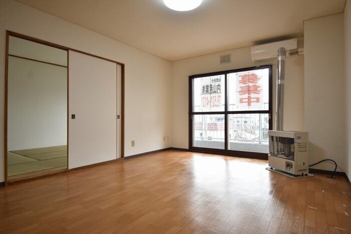 物件内観写真5　(居室)