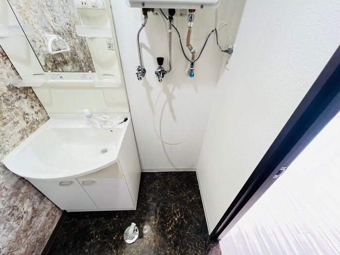 物件内観写真19　(洗濯機置場)