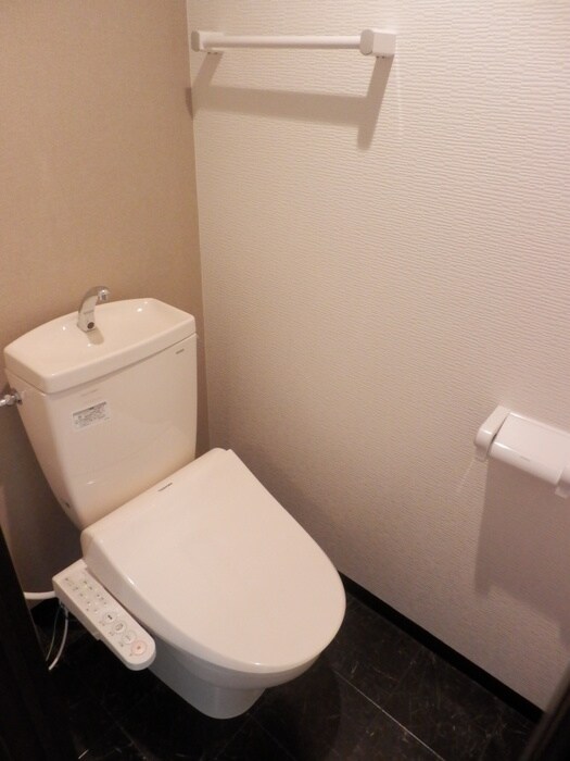 物件内観写真14　(トイレ)