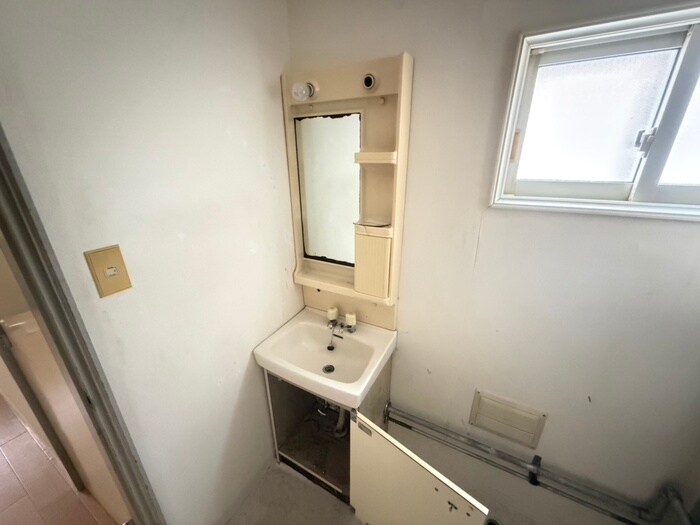 物件内観写真7　(洗面)