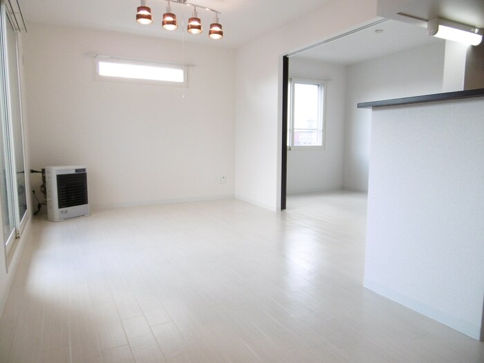 物件内観写真4　(居室)