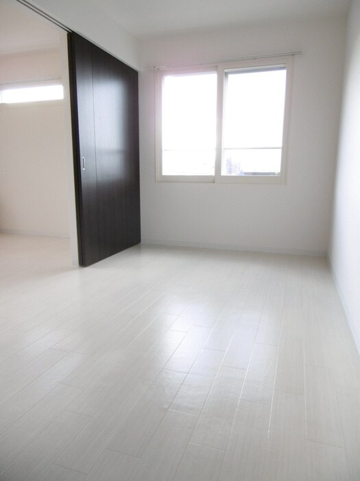 物件内観写真5　(居室)