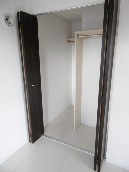 物件内観写真8　(収納)