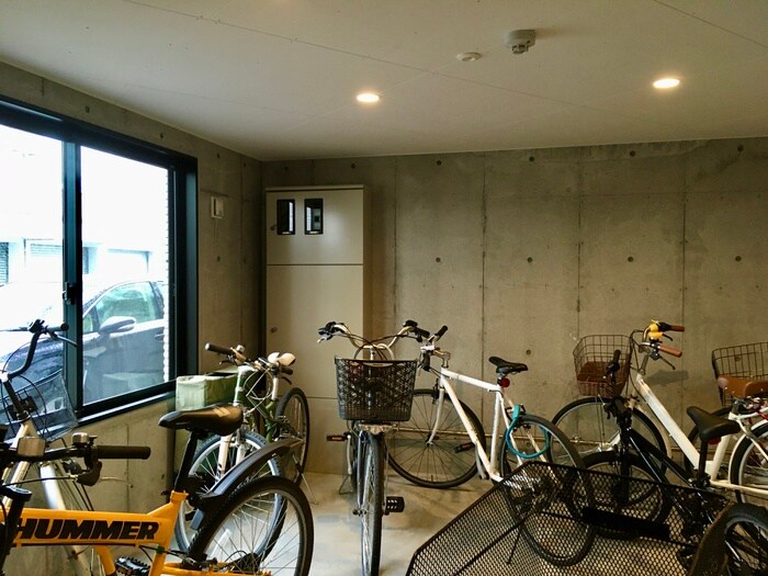 物件外観写真6　(駐輪場)
