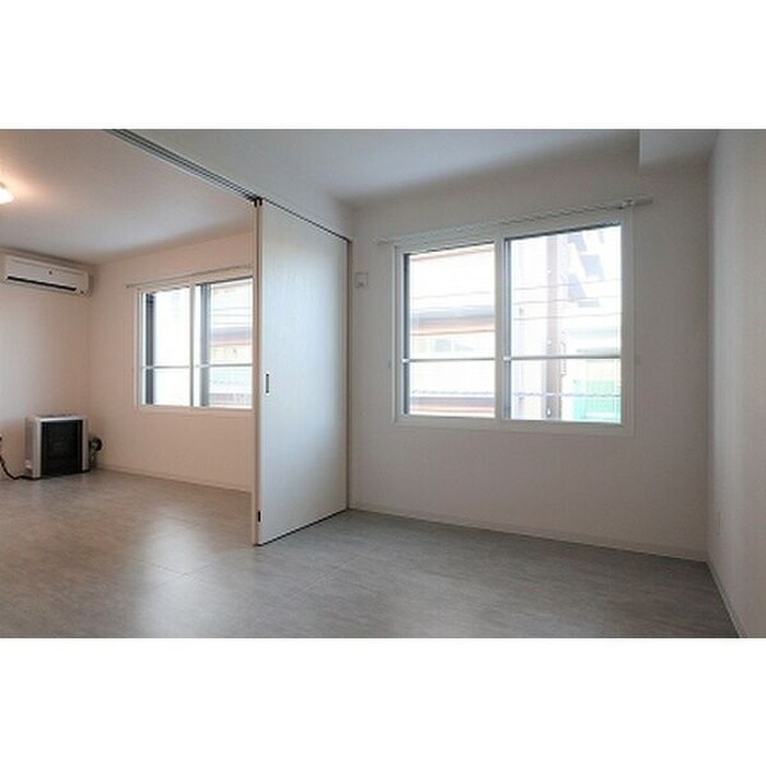 物件内観写真11　(居室)