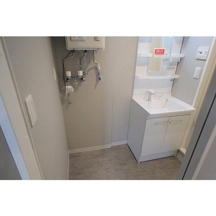 物件内観写真12　(洗面)