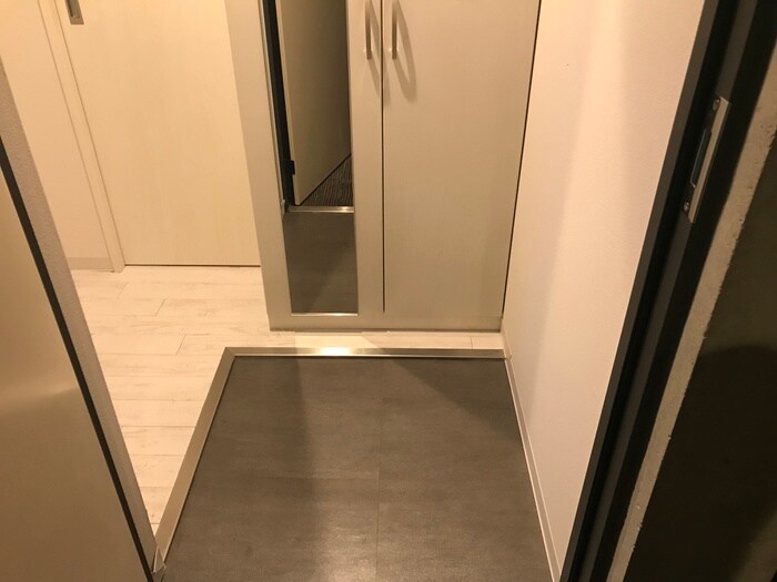 物件内観写真22　(玄関)