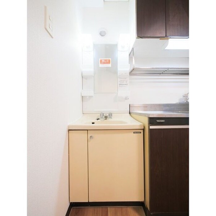 物件内観写真12　(洗面)