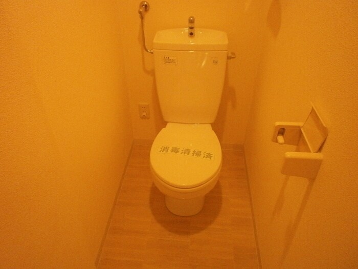 物件内観写真14　(トイレ)