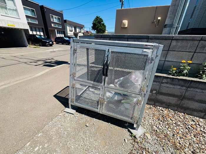 物件外観写真6　(建物設備)