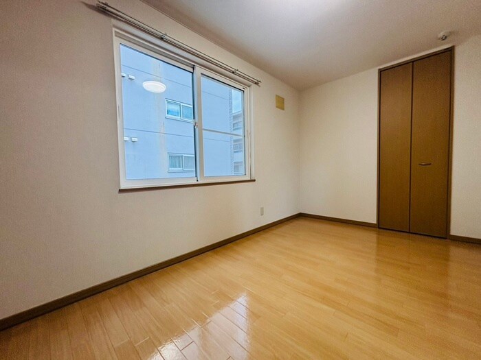 物件内観写真11　(居室)