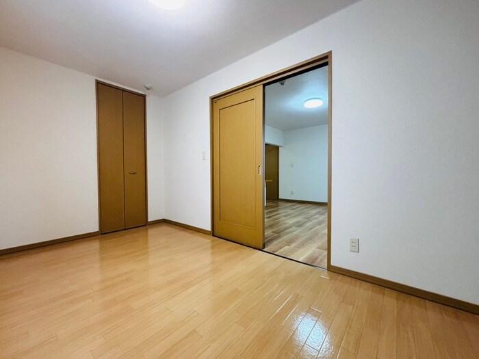 物件内観写真12　(居室)