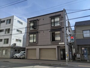 ビブレ学園前外観写真