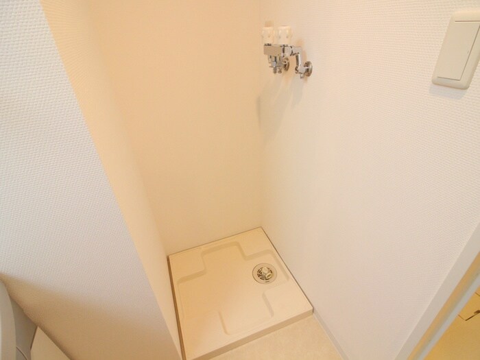 物件内観写真20　(洗濯機置場)