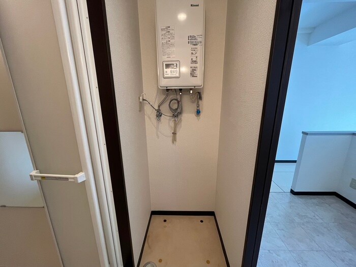 物件内観写真20　(洗濯機置場)