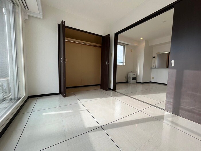 物件内観写真21　(居室)