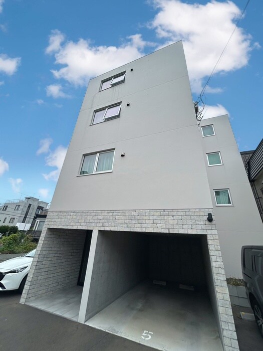 物件外観写真2　(外観写真)