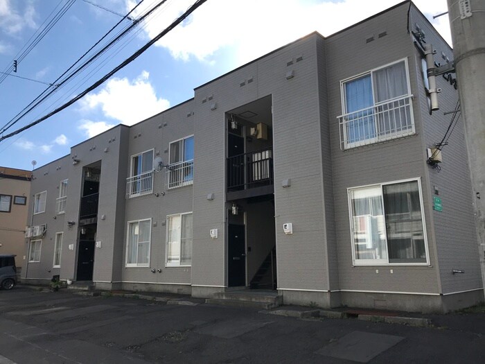 物件外観写真2　(外観写真)